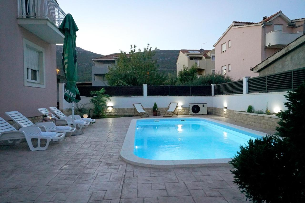 Villa Tago With Heated New Pool Kaštela Exterior foto