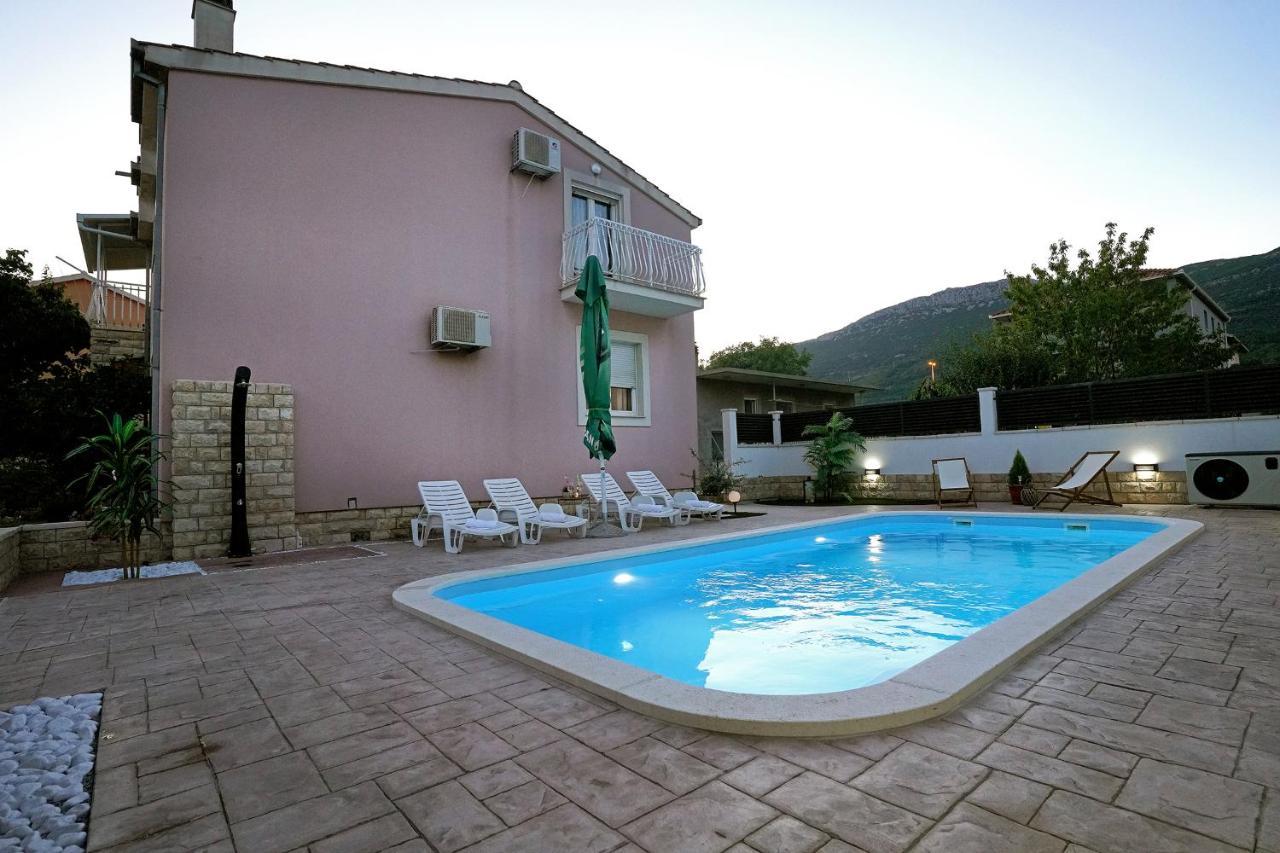 Villa Tago With Heated New Pool Kaštela Exterior foto